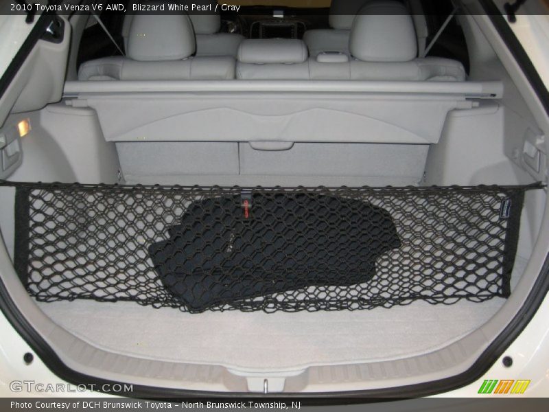 Blizzard White Pearl / Gray 2010 Toyota Venza V6 AWD