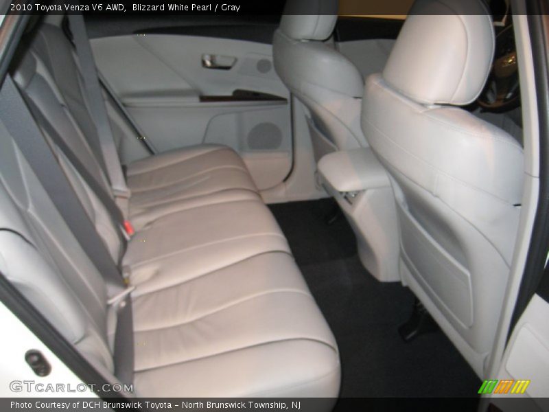 Blizzard White Pearl / Gray 2010 Toyota Venza V6 AWD