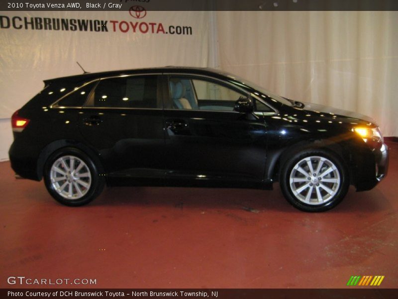 Black / Gray 2010 Toyota Venza AWD