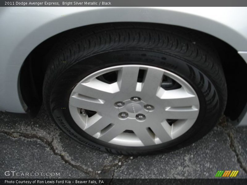 Bright Silver Metallic / Black 2011 Dodge Avenger Express