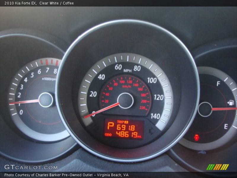 Clear White / Coffee 2010 Kia Forte EX