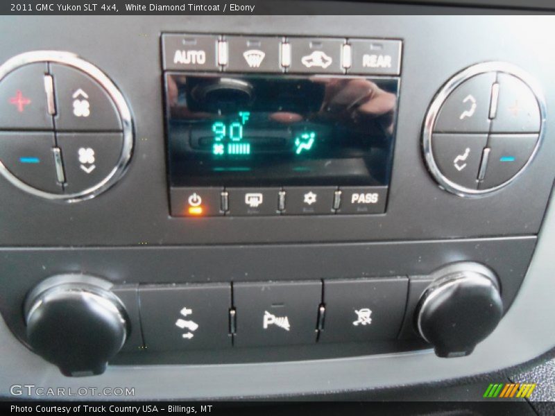 White Diamond Tintcoat / Ebony 2011 GMC Yukon SLT 4x4