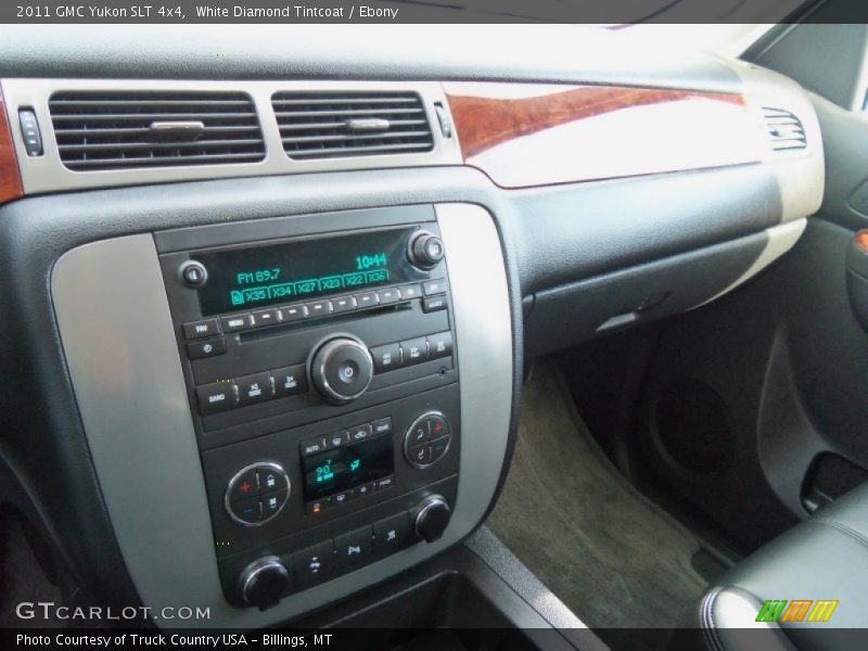 White Diamond Tintcoat / Ebony 2011 GMC Yukon SLT 4x4