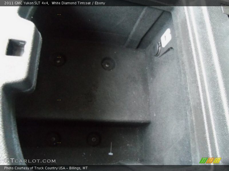 White Diamond Tintcoat / Ebony 2011 GMC Yukon SLT 4x4