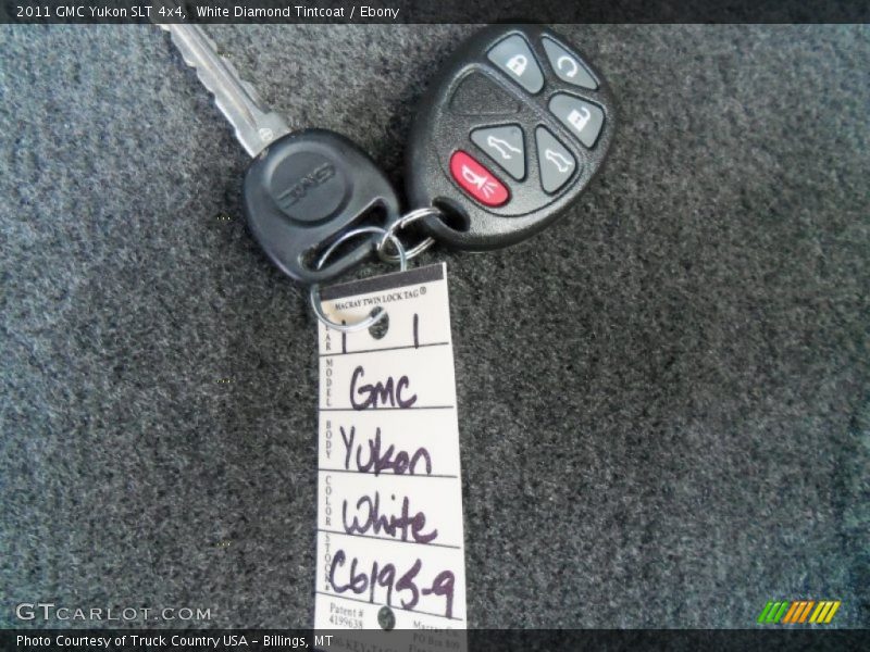 White Diamond Tintcoat / Ebony 2011 GMC Yukon SLT 4x4
