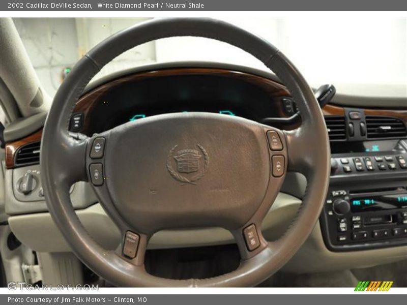 White Diamond Pearl / Neutral Shale 2002 Cadillac DeVille Sedan
