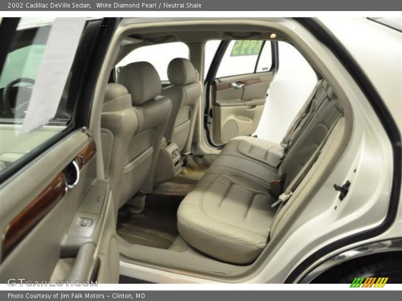 White Diamond Pearl / Neutral Shale 2002 Cadillac DeVille Sedan