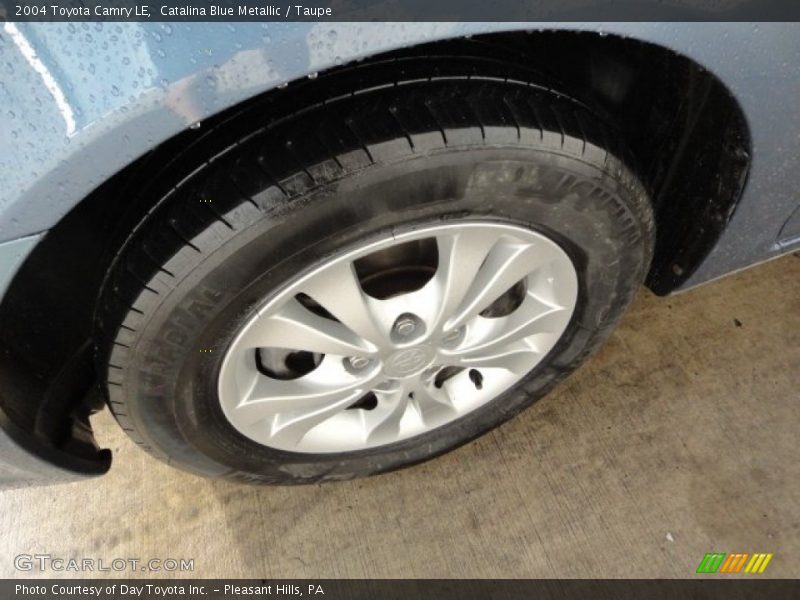 Catalina Blue Metallic / Taupe 2004 Toyota Camry LE