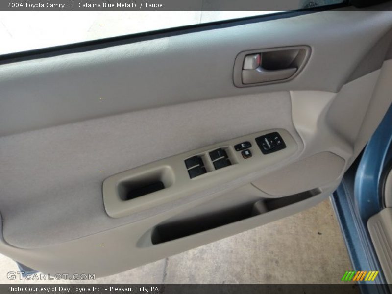 Catalina Blue Metallic / Taupe 2004 Toyota Camry LE