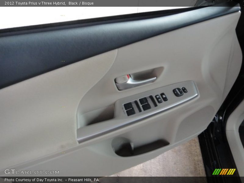 Black / Bisque 2012 Toyota Prius v Three Hybrid