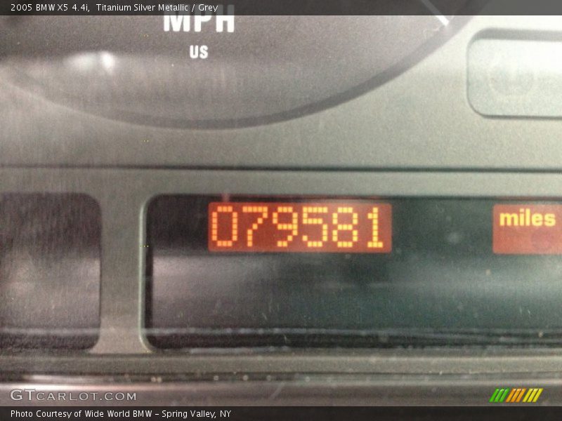 Titanium Silver Metallic / Grey 2005 BMW X5 4.4i