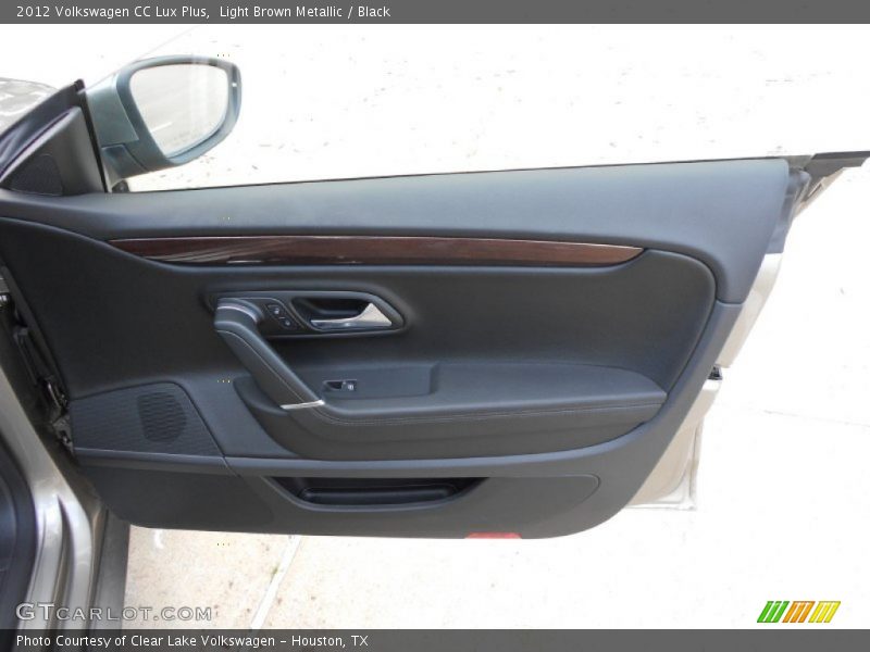 Door Panel of 2012 CC Lux Plus
