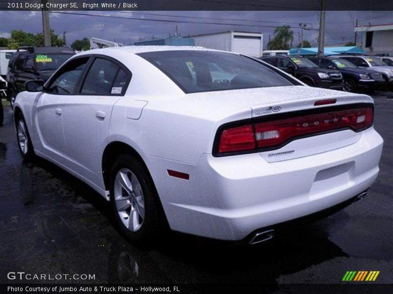 Bright White / Black 2011 Dodge Charger SE