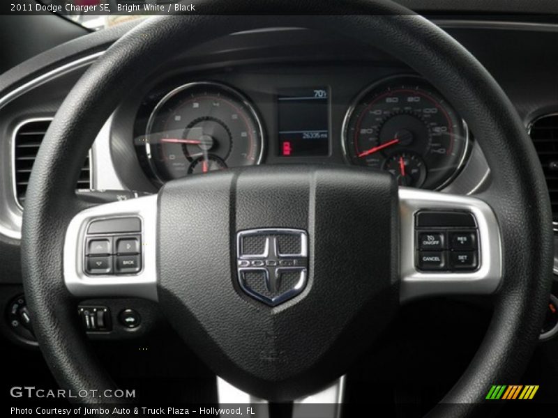 Bright White / Black 2011 Dodge Charger SE