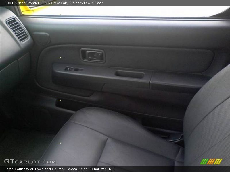 Solar Yellow / Black 2001 Nissan Frontier SE V6 Crew Cab