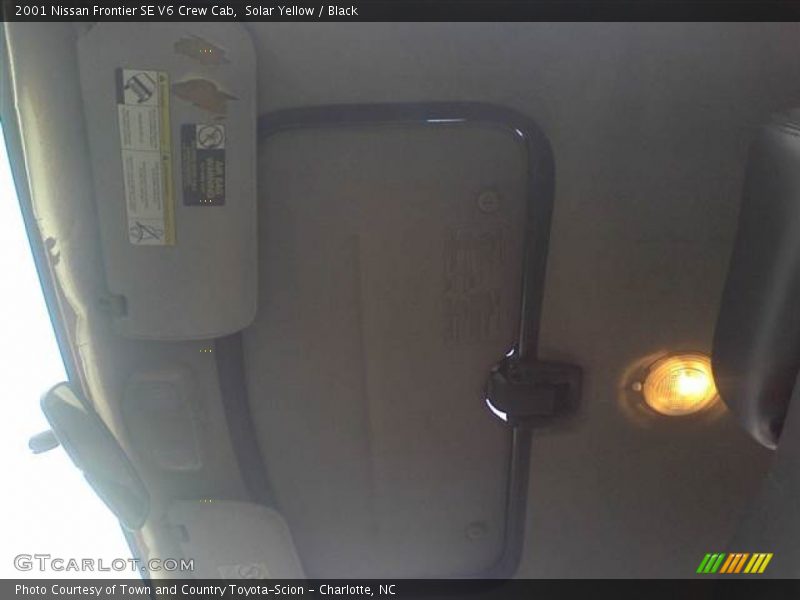 Solar Yellow / Black 2001 Nissan Frontier SE V6 Crew Cab