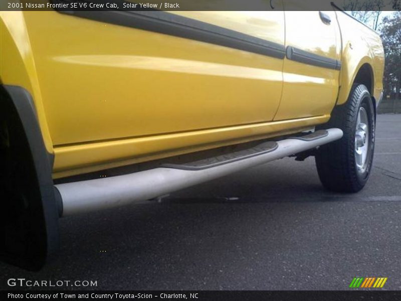 Solar Yellow / Black 2001 Nissan Frontier SE V6 Crew Cab