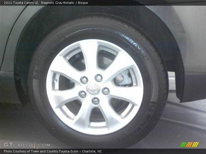 Magnetic Gray Metallic / Bisque 2011 Toyota Camry LE