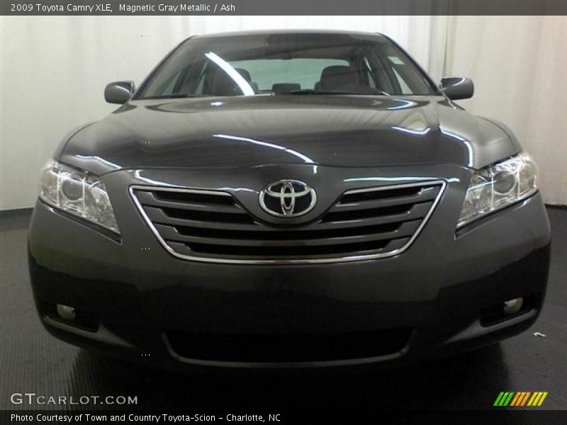 Magnetic Gray Metallic / Ash 2009 Toyota Camry XLE