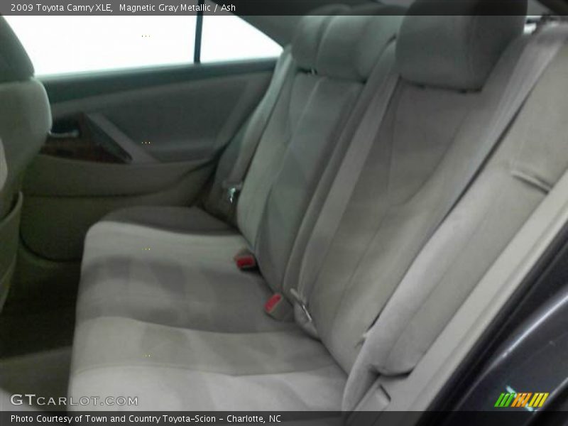 Magnetic Gray Metallic / Ash 2009 Toyota Camry XLE