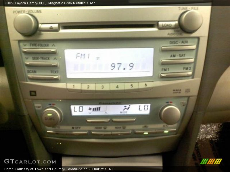 Magnetic Gray Metallic / Ash 2009 Toyota Camry XLE