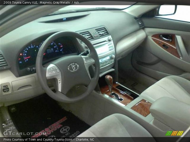 Magnetic Gray Metallic / Ash 2009 Toyota Camry XLE