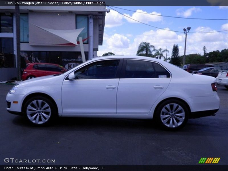 Candy White / Pure Beige 2009 Volkswagen Jetta SE Sedan