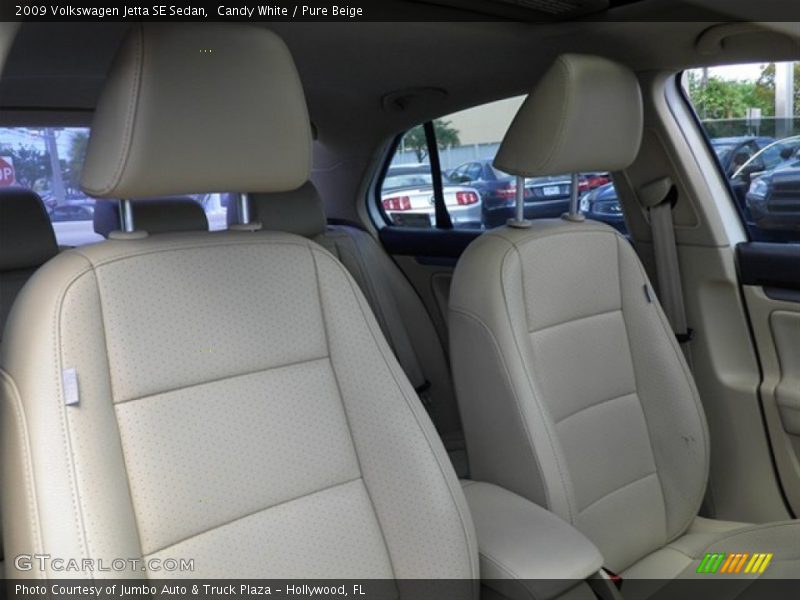 Candy White / Pure Beige 2009 Volkswagen Jetta SE Sedan