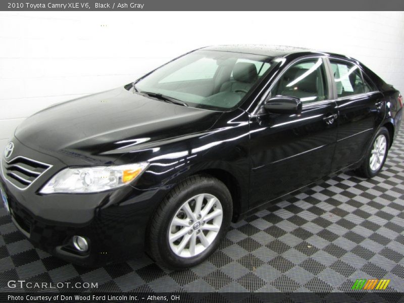 Black / Ash Gray 2010 Toyota Camry XLE V6