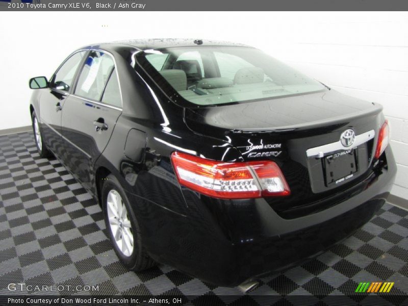 Black / Ash Gray 2010 Toyota Camry XLE V6