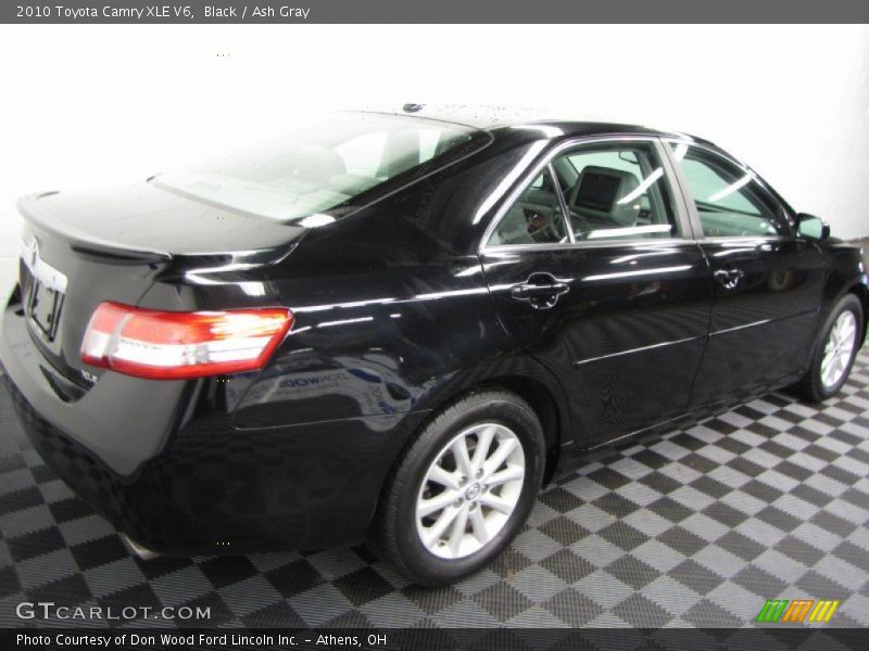 Black / Ash Gray 2010 Toyota Camry XLE V6