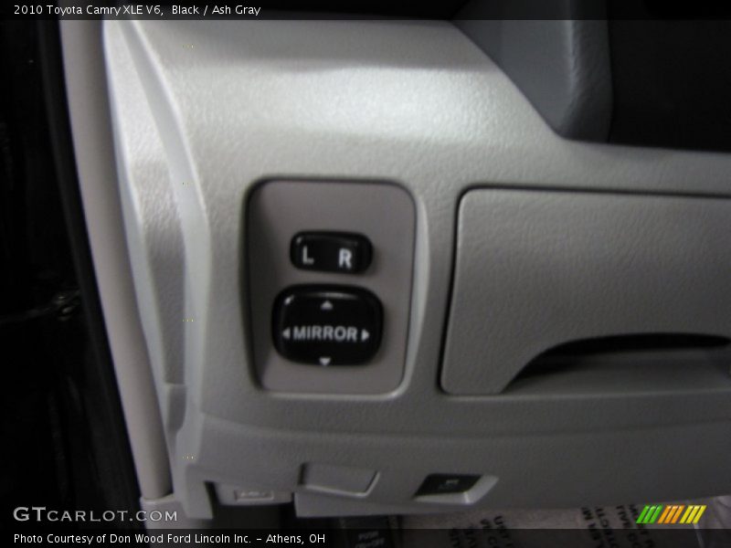 Black / Ash Gray 2010 Toyota Camry XLE V6
