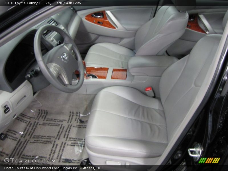 Black / Ash Gray 2010 Toyota Camry XLE V6