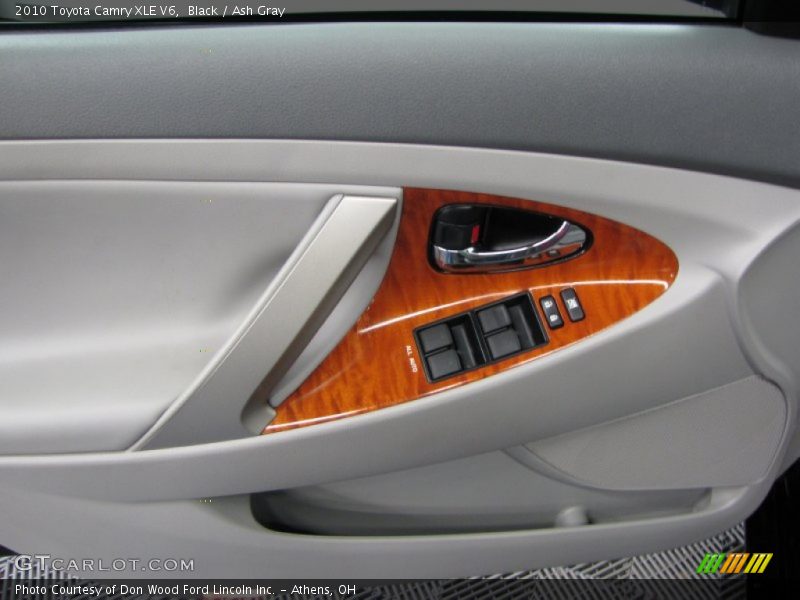 Black / Ash Gray 2010 Toyota Camry XLE V6