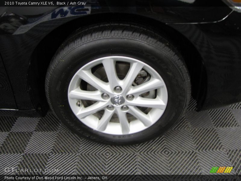Black / Ash Gray 2010 Toyota Camry XLE V6