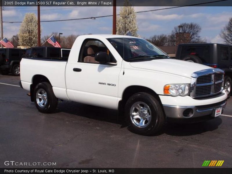 Bright White / Taupe 2005 Dodge Ram 1500 SLT Regular Cab