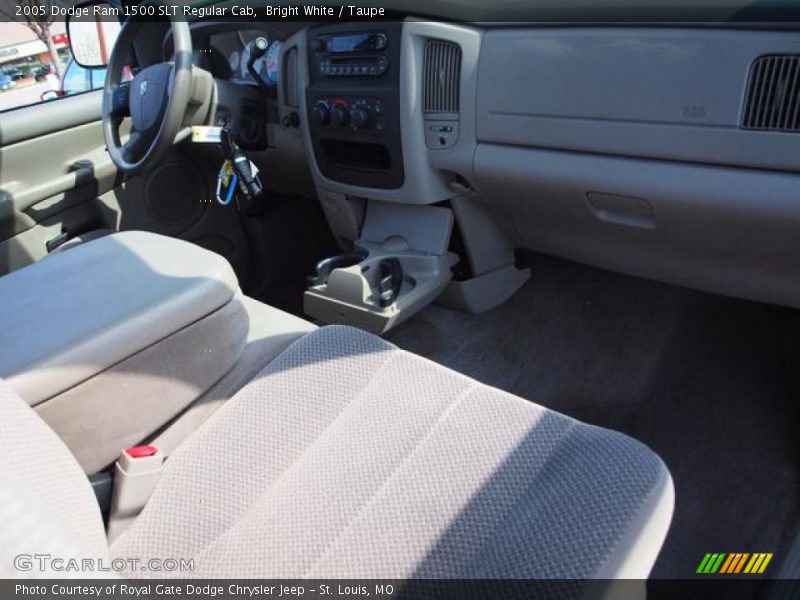 Bright White / Taupe 2005 Dodge Ram 1500 SLT Regular Cab