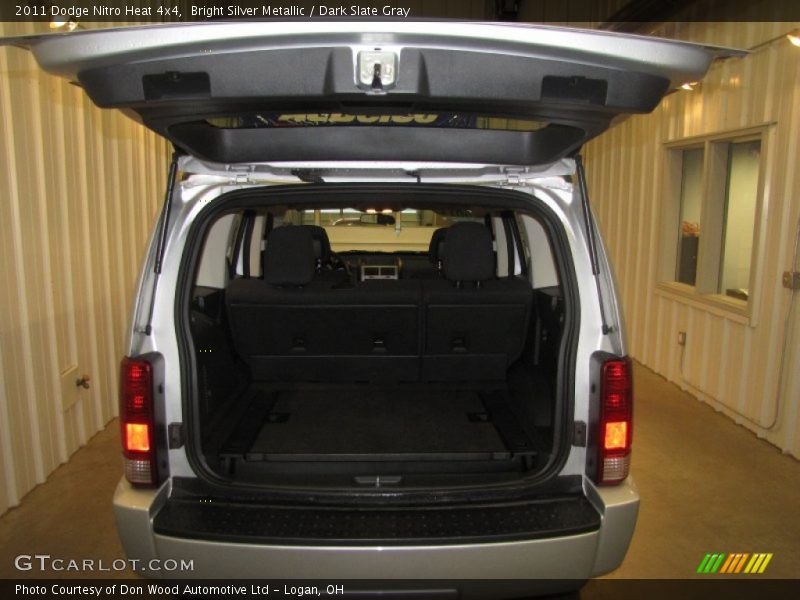 Bright Silver Metallic / Dark Slate Gray 2011 Dodge Nitro Heat 4x4