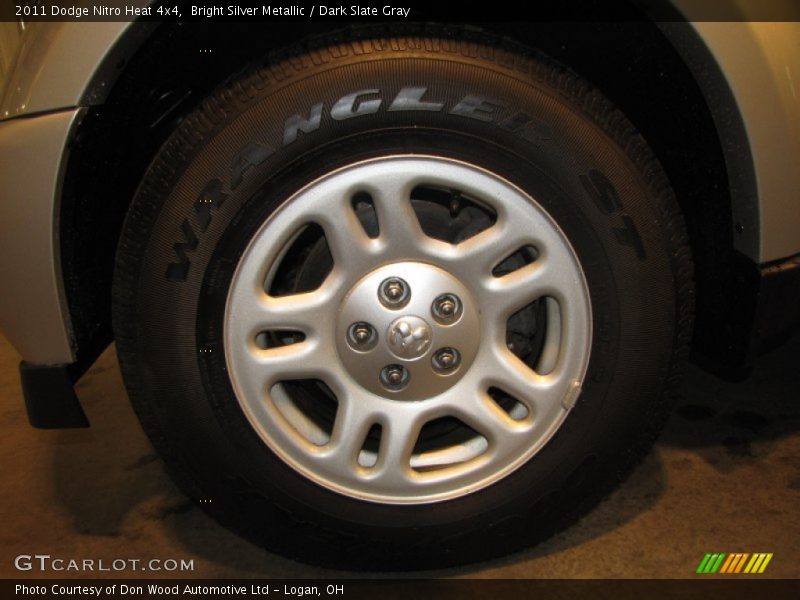 Bright Silver Metallic / Dark Slate Gray 2011 Dodge Nitro Heat 4x4