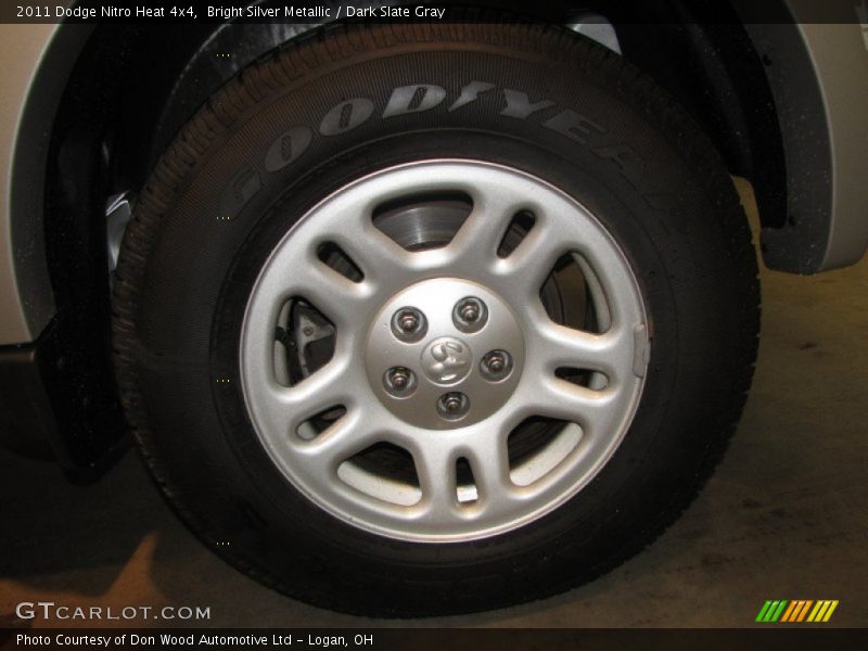 Bright Silver Metallic / Dark Slate Gray 2011 Dodge Nitro Heat 4x4