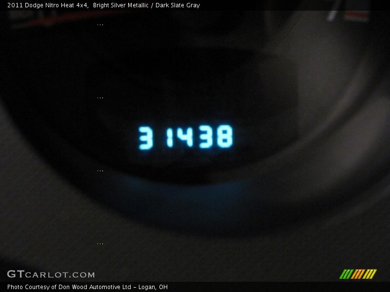 Bright Silver Metallic / Dark Slate Gray 2011 Dodge Nitro Heat 4x4