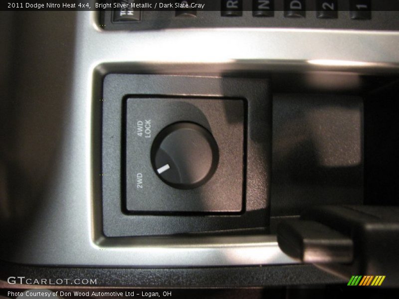 Bright Silver Metallic / Dark Slate Gray 2011 Dodge Nitro Heat 4x4