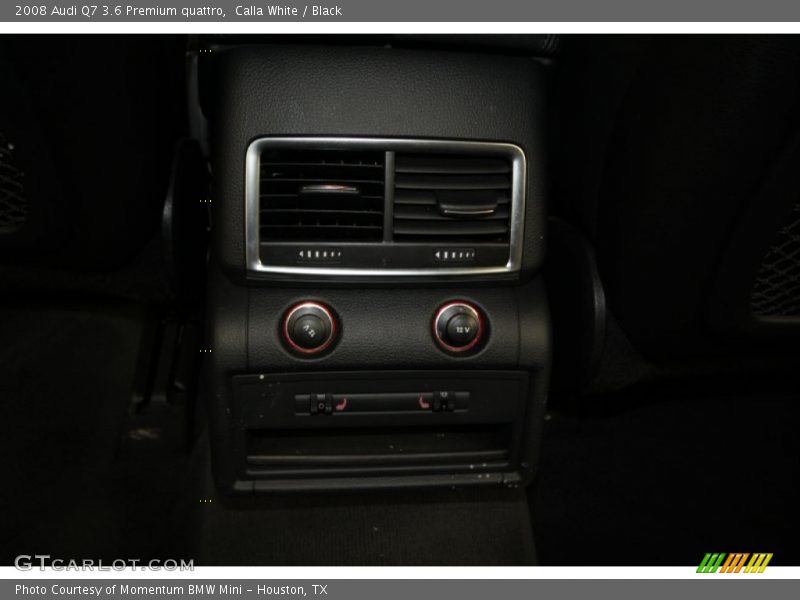 Calla White / Black 2008 Audi Q7 3.6 Premium quattro