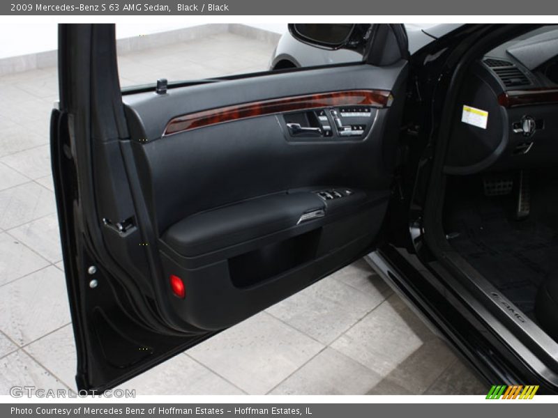 Black / Black 2009 Mercedes-Benz S 63 AMG Sedan