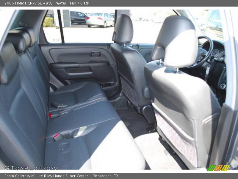 Pewter Pearl / Black 2006 Honda CR-V SE 4WD