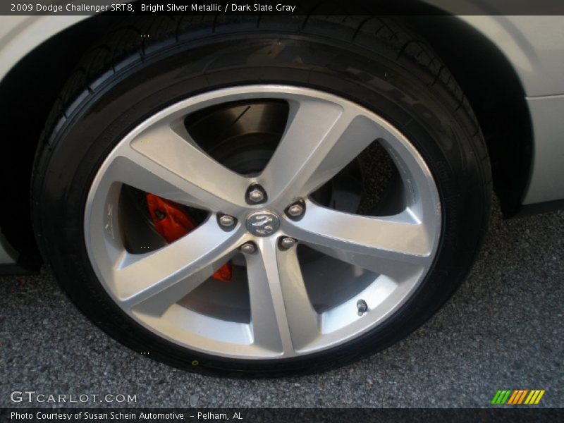 Bright Silver Metallic / Dark Slate Gray 2009 Dodge Challenger SRT8