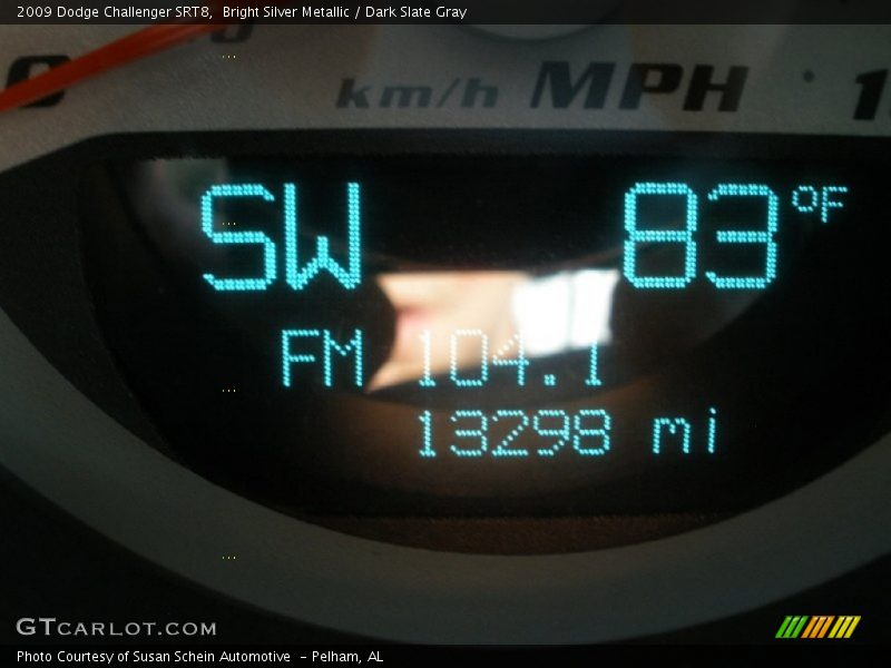 Bright Silver Metallic / Dark Slate Gray 2009 Dodge Challenger SRT8