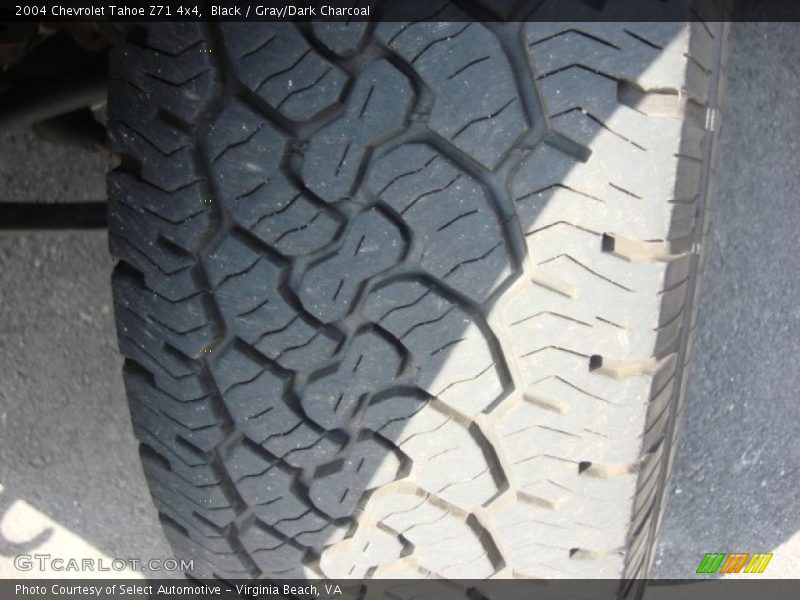 Black / Gray/Dark Charcoal 2004 Chevrolet Tahoe Z71 4x4