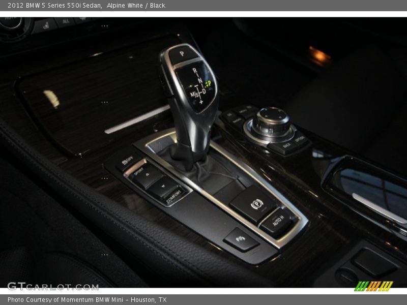 Alpine White / Black 2012 BMW 5 Series 550i Sedan