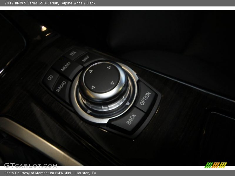 Alpine White / Black 2012 BMW 5 Series 550i Sedan